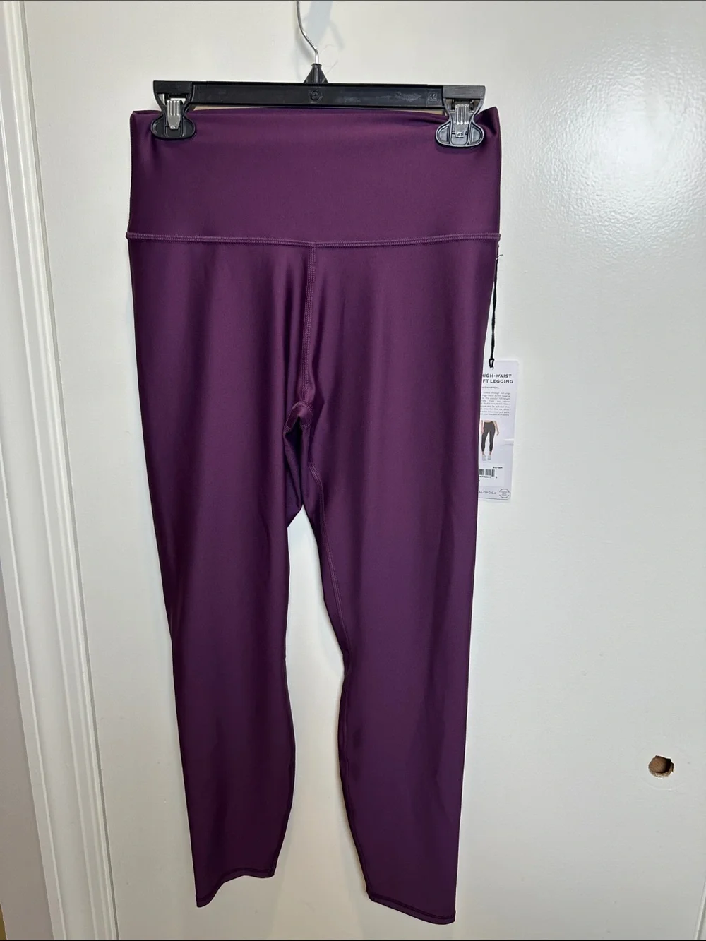 ALO Yoga Wide-Waist Plum Workout Leggings (08)